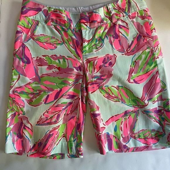 Lilly Pulitzer (0) Clipper Short. Like new. - Picture 3 of 5